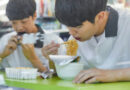 청소년 영양결핍, 성조숙증과 성장 지연 모두 유발