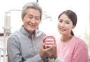 “노인 틀니·보청기 보험 확대…요양급여 항목신설”